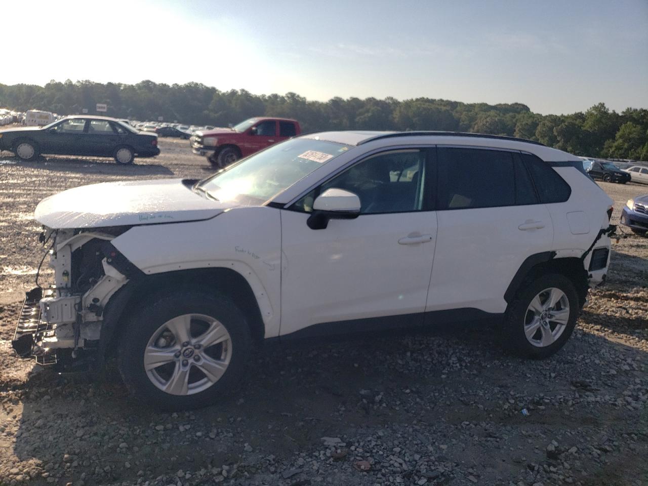 Изображение 1 2019 TOYOTA RAV4 XLE 2019 с VIN 2T3W1RFV9KC008189