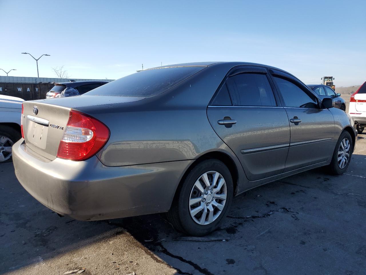 Image 3 of 2003 TOYOTA CAMRY LE 2003 with VIN 4T1BE32K93U708069