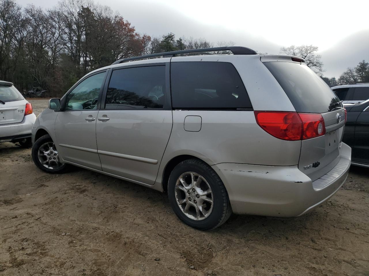 Image 2 of 2006 TOYOTA SIENNA XLE 2006 with VIN 5TDZA22C36S511568