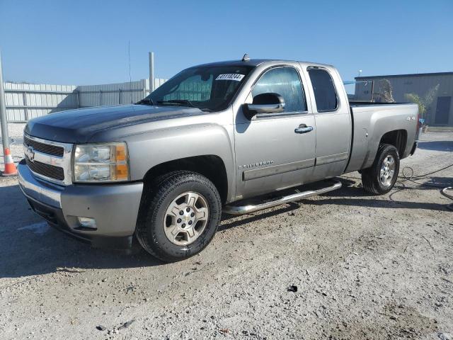 Image 1 of 2007 CHEVROLET SILVERADO K1500 2007 with VIN 2GCEK19C171711837