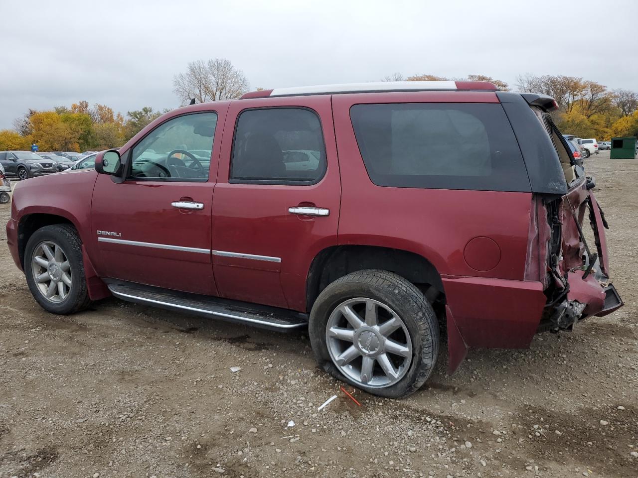 Изображение 2 2011 GMC YUKON DENALI 2011 с VIN 1GKS2EEF1BR140719