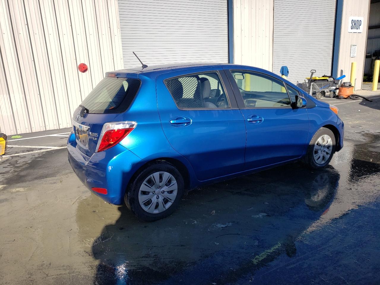 Obraz 3 z 2013 TOYOTA YARIS  2013 z VIN JTDKTUD32DD568728
