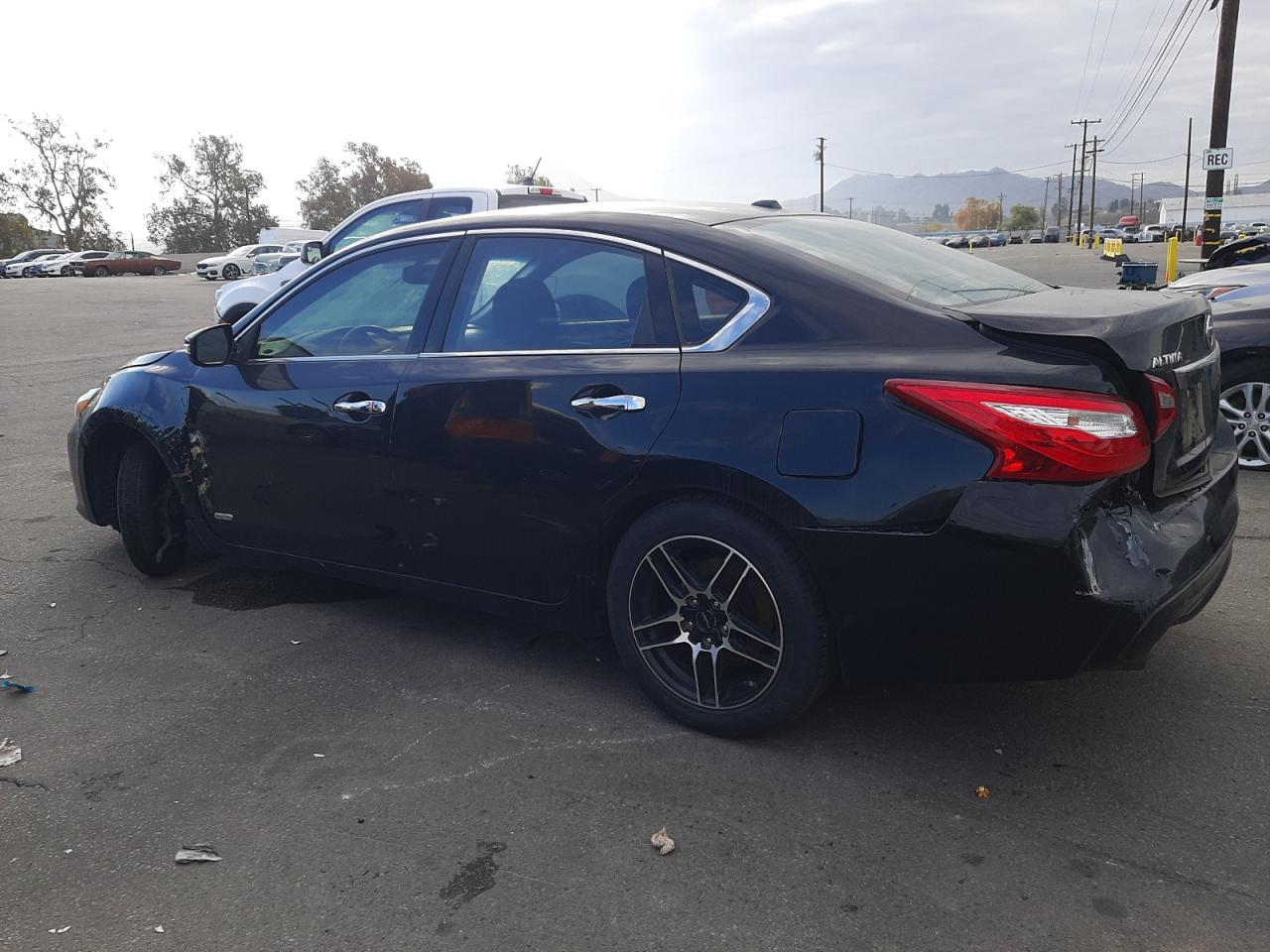 Obraz 2 z 2016 NISSAN ALTIMA 2.5 2016 z VIN 1N4AL3AP6GC125429
