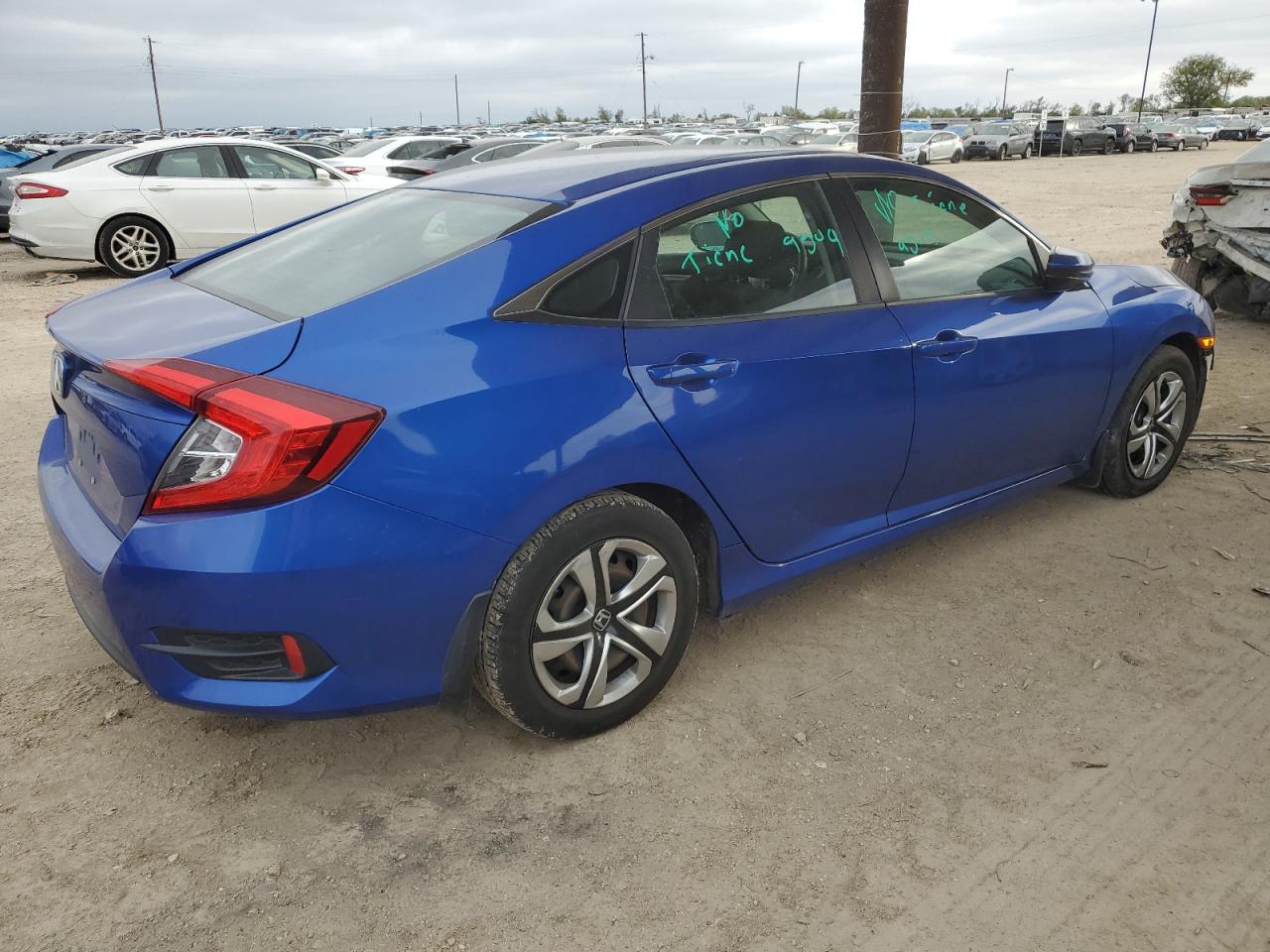 Изображение 3 2018 HONDA CIVIC LX 2018 с VIN 2HGFC2F57JH506231