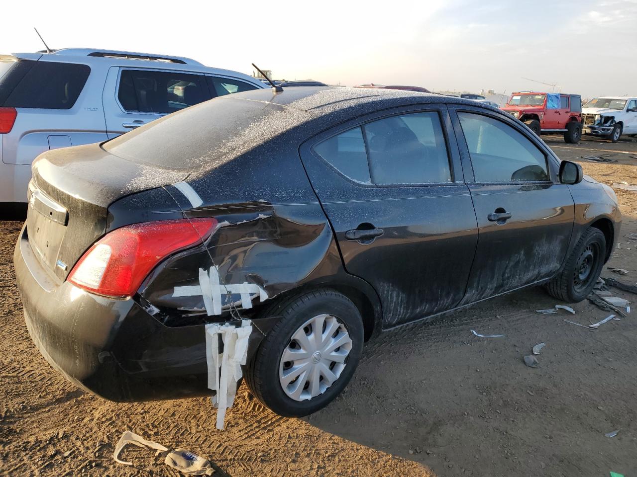 Obraz 3 z 2014 NISSAN VERSA S 2014 z VIN 3N1CN7AP2EL865164