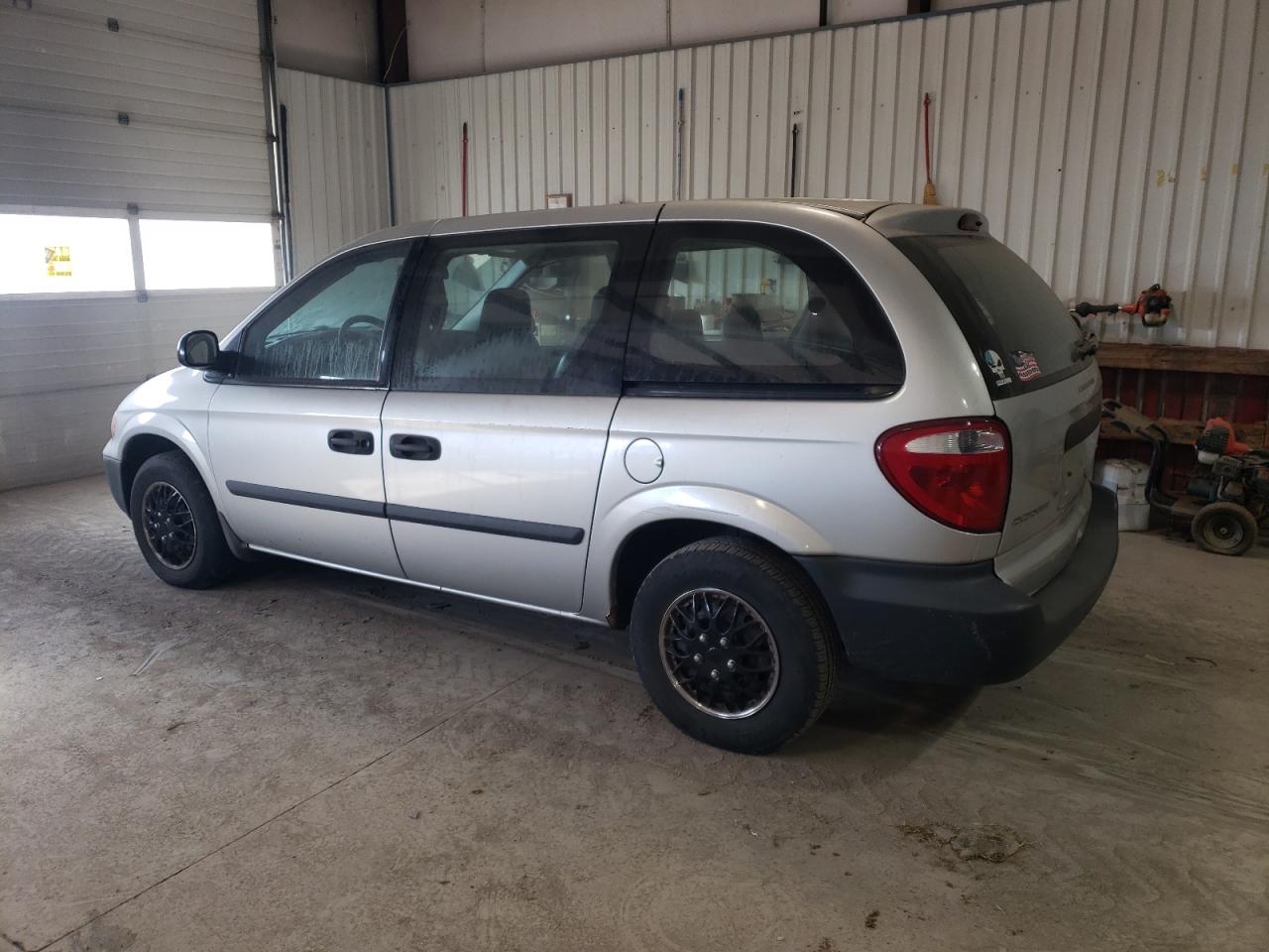 Image 2 of 2005 DODGE CARAVAN SE 2005 with VIN 1D4GP25B85B309391