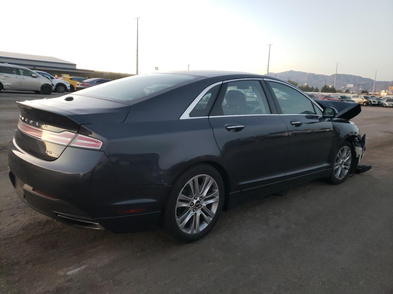 Image 3 of 2013 LINCOLN MKZ  2013 with VIN 3LN6L2G94DR819046