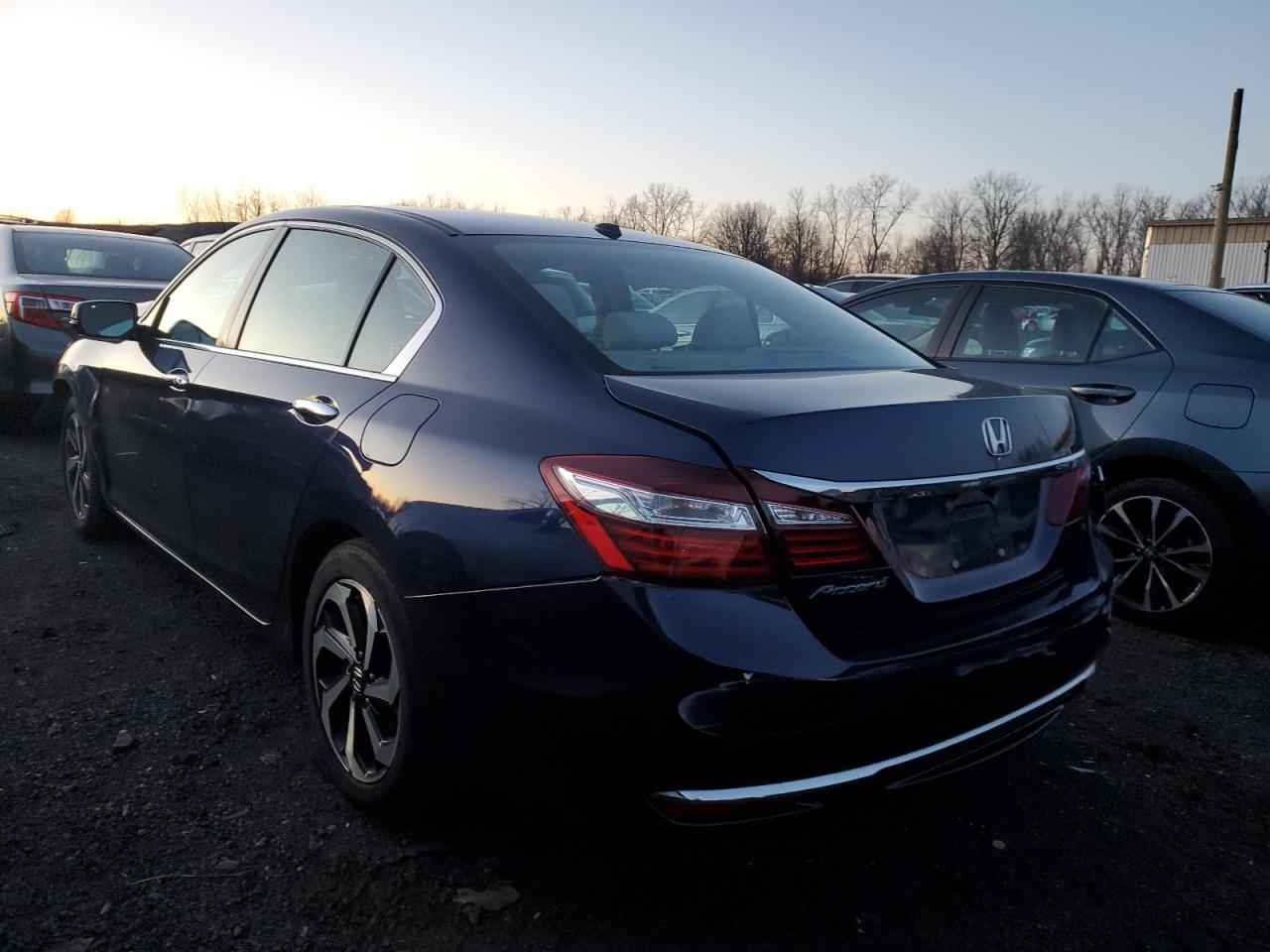 Obraz 2 z 2016 HONDA ACCORD EX 2016 z VIN 1HGCR2F78GA120590