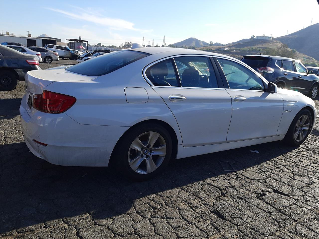 Изображение 3 2013 BMW 528 I 2013 с VIN WBAXG5C55DDY37739