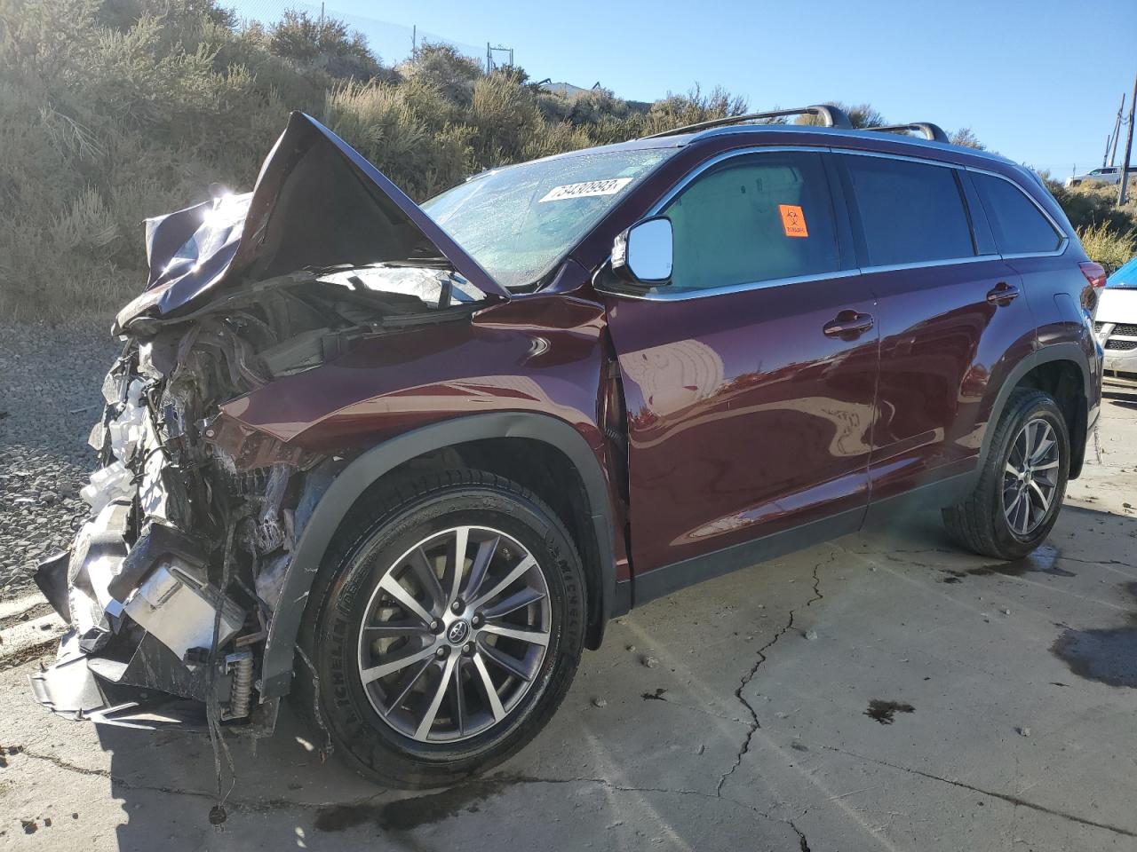 Obraz 1 z 2019 TOYOTA HIGHLANDER SE 2019 z VIN 5TDJZRFH7KS714753