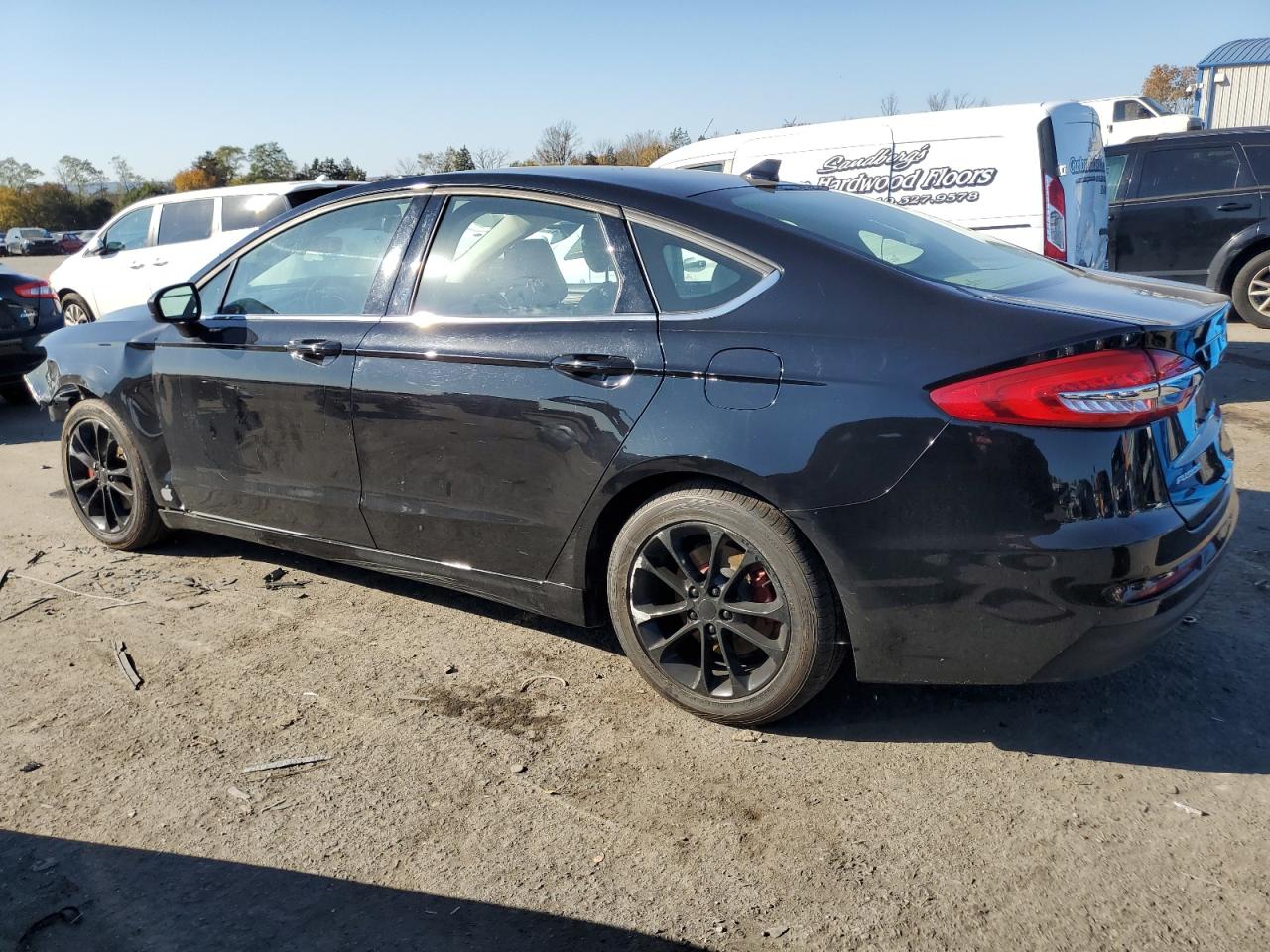 Image 2 of 2020 FORD FUSION SE 2020 with VIN 3FA6P0LU6LR262801