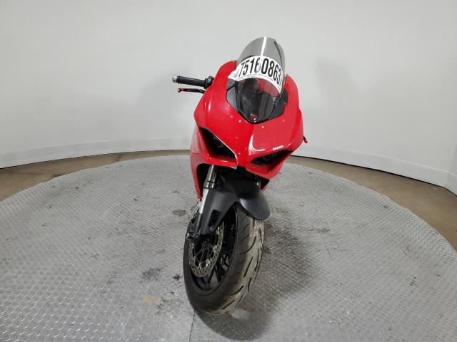 Image 2 of 2022 DUCATI PANIGALE V2 2022 with VIN ZDMHAATWXNB006541