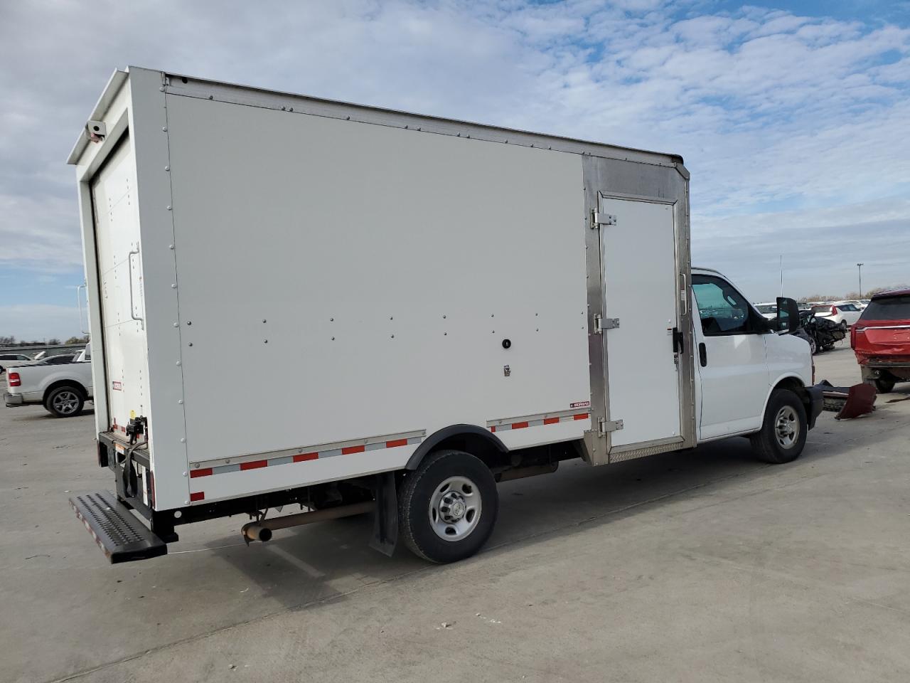 Image 3 of 2021 CHEVROLET EXPRESS G3500  2021 with VIN 1HA0GSF70MN010690