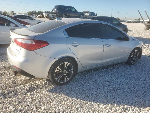 Image 3 of 2015 KIA FORTE EX 2015 with VIN KNAFX4A89F5361804