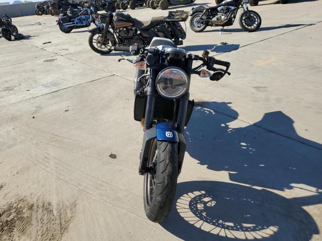 Obraz 2 z 2020 HUSQVARNA VITPILEN 701  2020 z VIN VBKUPV404LM778625