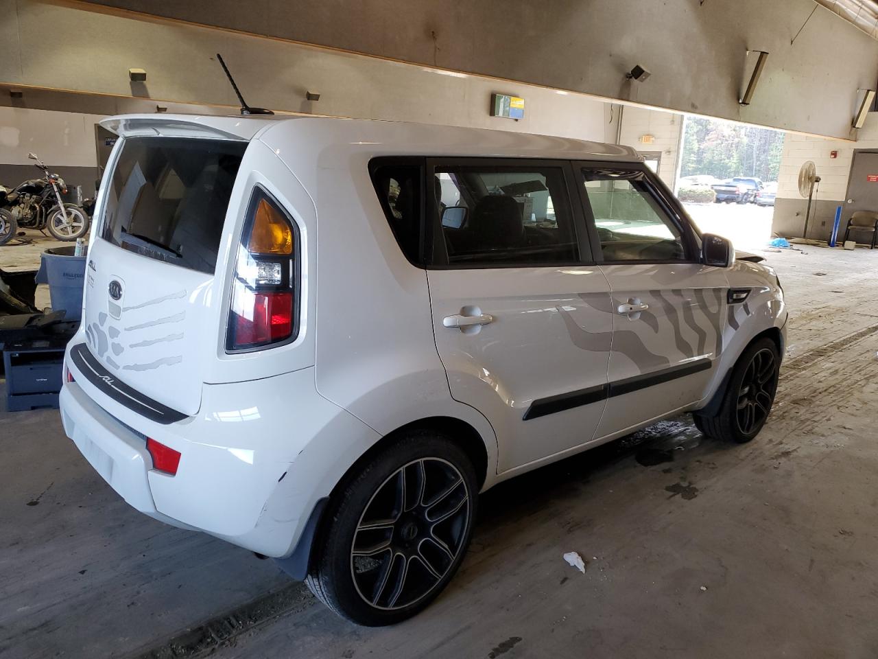 Изображение 3 2011 KIA SOUL + 2011 с VIN KNDJT2A26B7726429