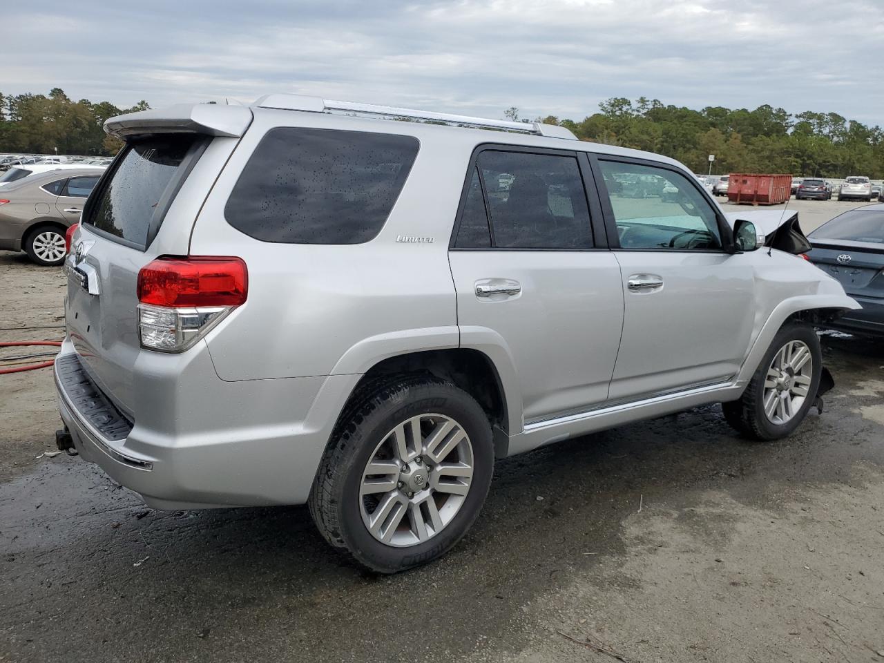 Image 3 of 2010 TOYOTA 4RUNNER SR5 2010 with VIN JTEZU5JR0A5005639