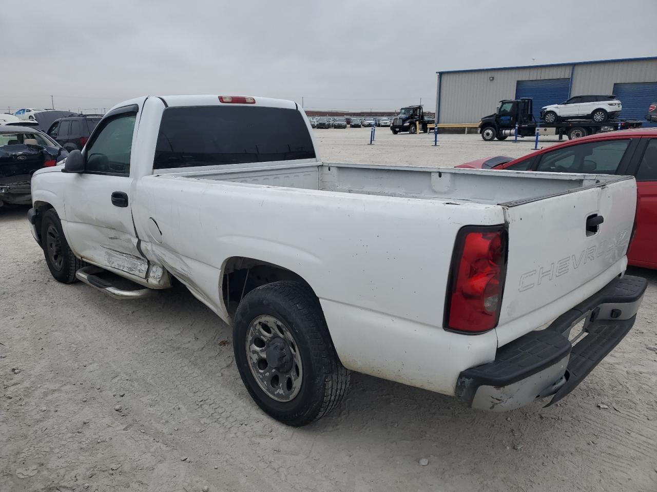 Image 2 of 2007 CHEVROLET SILVERADO C1500 CLASSIC 2007 with VIN 1GCEC14V37Z133074