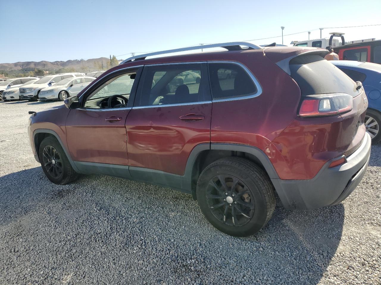 Image 2 of 2019 JEEP CHEROKEE LATITUDE 2019 with VIN 1C4PJLCB5KD187578