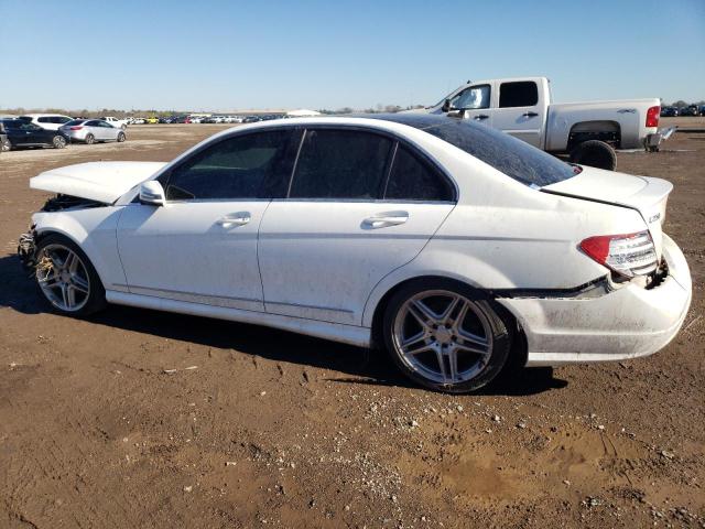 Obraz 2 z 2014 MERCEDES-BENZ C 250 2014 z VIN WDDGF4HB2EA917913