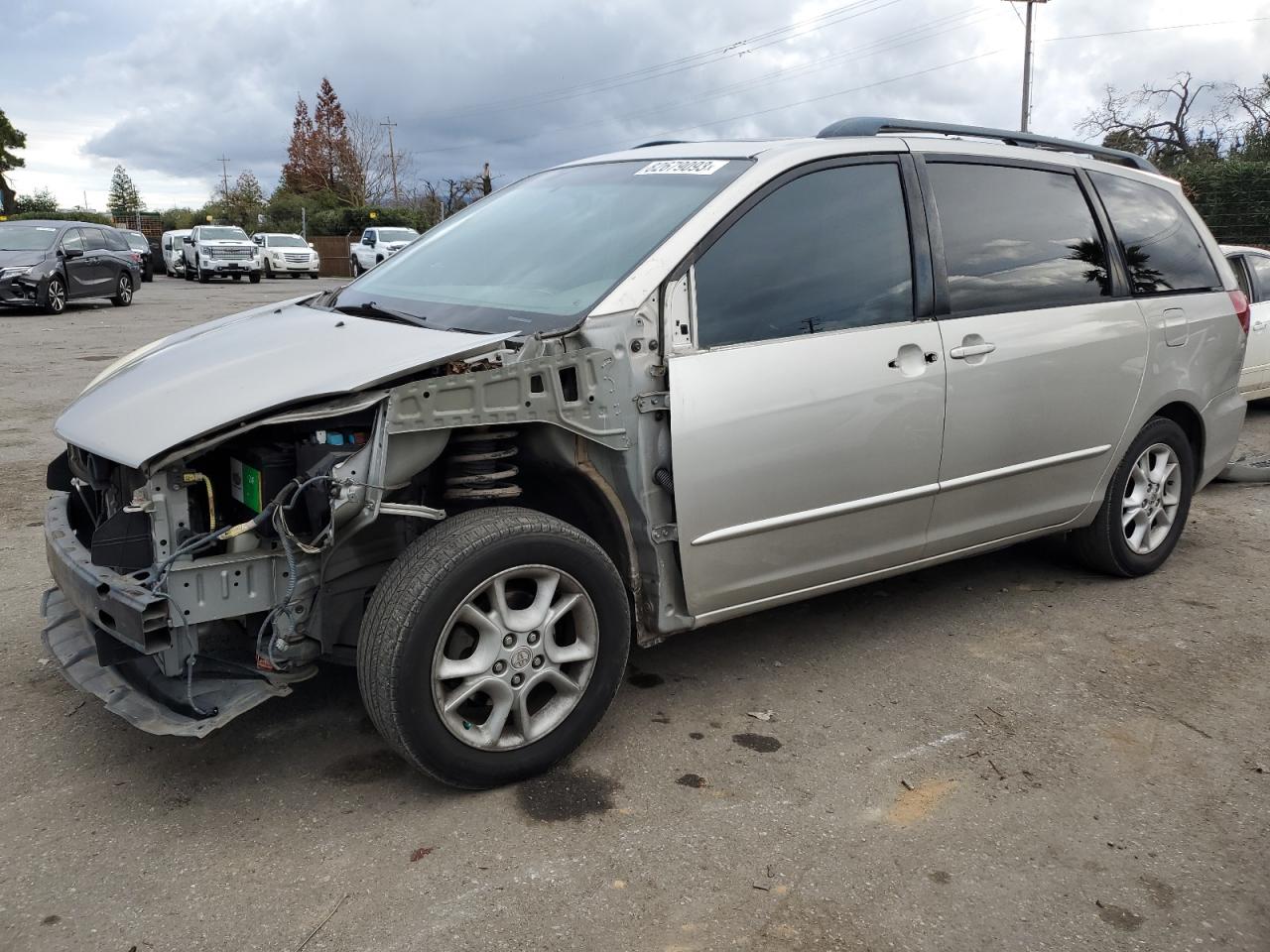 2005 TOYOTA SIENNA XLE 2005 image