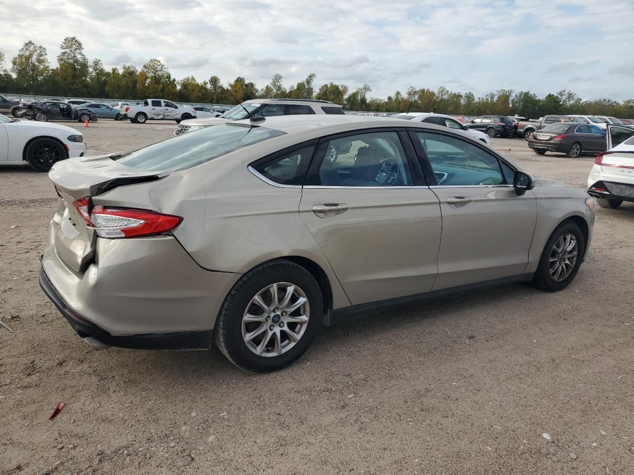 Obraz 3 z 2016 FORD FUSION S 2016 z VIN 3FA6P0G75GR143132