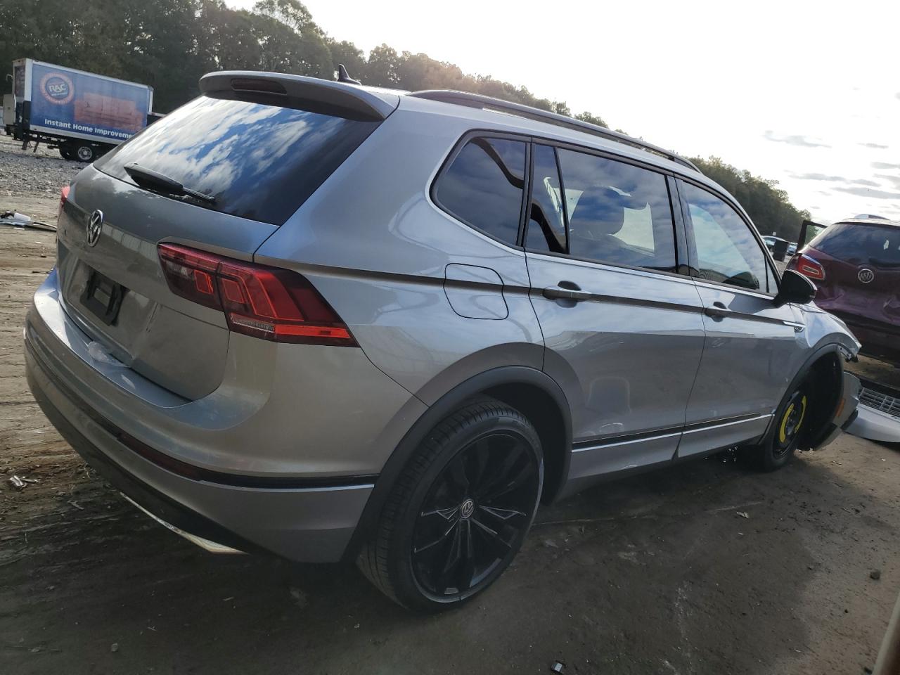 Image 3 of 2021 VOLKSWAGEN TIGUAN SE 2021 with VIN 3VV3B7AX0MM050025