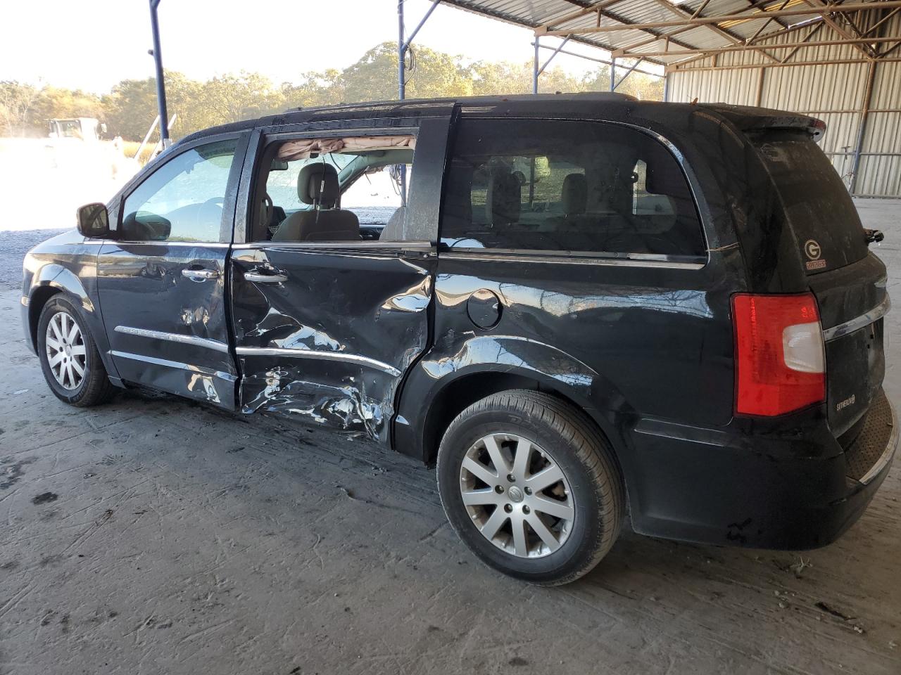 Obraz 2 z 2016 CHRYSLER TOWN & COUNTRY TOURING 2016 z VIN 2C4RC1BG4GR158503