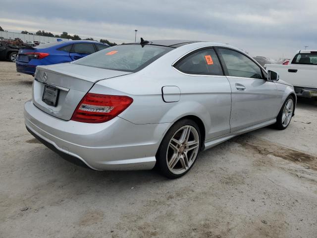 Изображение 3 2015 MERCEDES-BENZ C 250 2015 с VIN WDDGJ4HB3FG373029