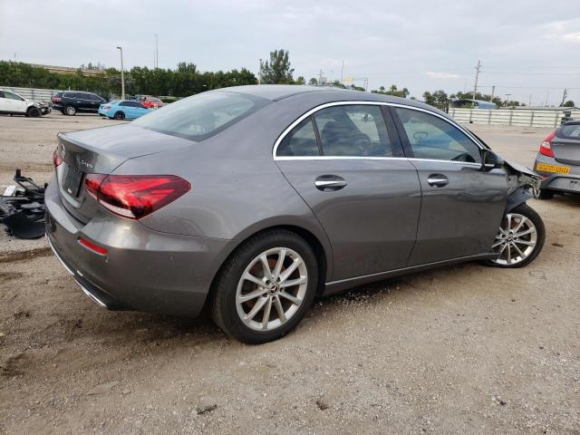 Obraz 3 z 2020 MERCEDES-BENZ A 220 4MATIC 2020 z VIN WDD3G4FB1LW037185