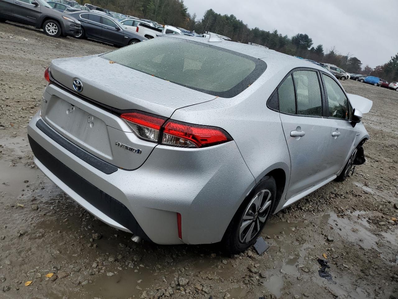 Изображение 3 2020 TOYOTA COROLLA LE 2020 с VIN JTDEBRBE1LJ019684