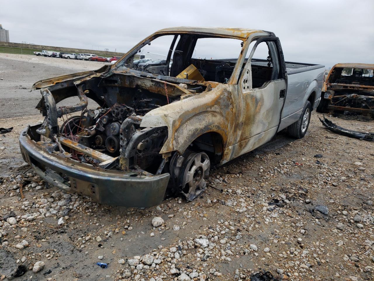 Изображение 1 2010 FORD F150  2010 с VIN 1FTMF1CW1AKA90481