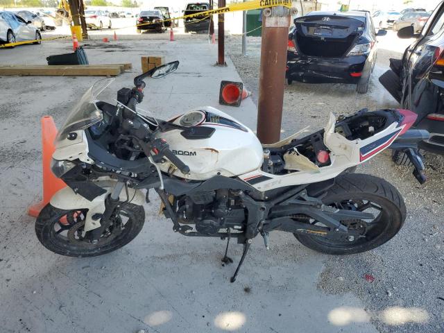 Изображение 3 2022 JBLC MOTORCYCLE 2022 с VIN L2BB5AAK3NB326087