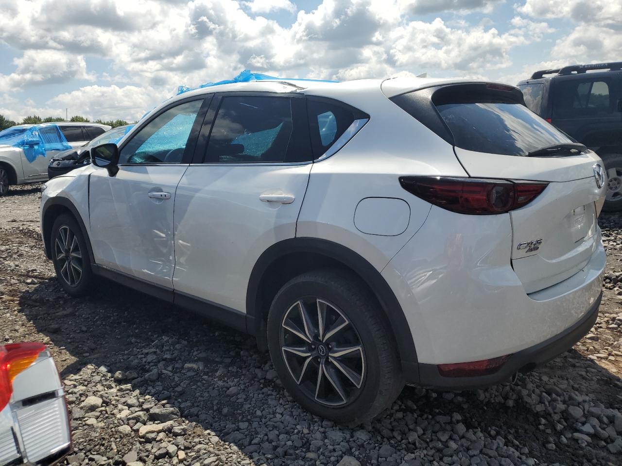Obraz 2 z 2018 MAZDA CX-5 GRAND TOURING 2018 z VIN JM3KFBDM2J0411618