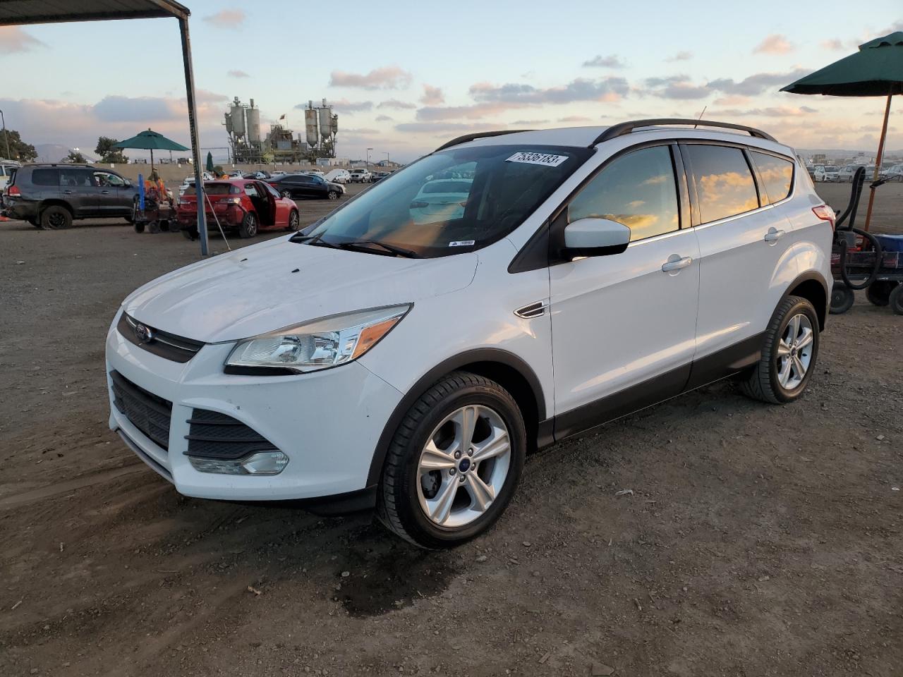 Obraz 1 z 2014 FORD ESCAPE SE 2014 z VIN 1FMCU0GX1EUB47251