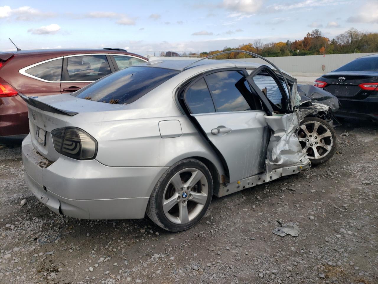 Image 3 of 2006 BMW 330 I 2006 with VIN WBAVB33516PS12993