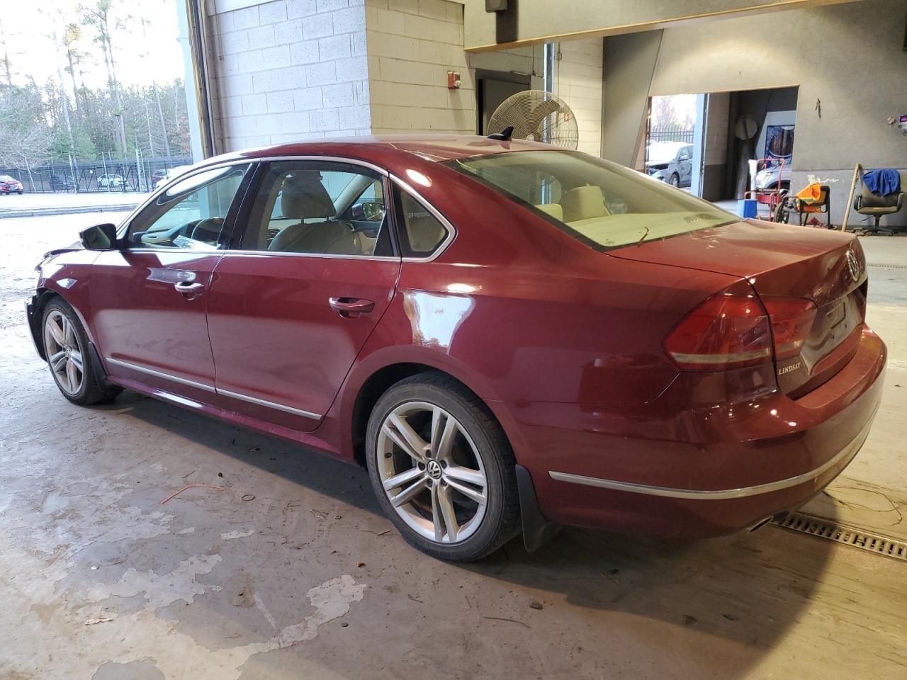 Image 2 of 2015 VOLKSWAGEN PASSAT SEL 2015 with VIN 1VWCV7A30FC066813