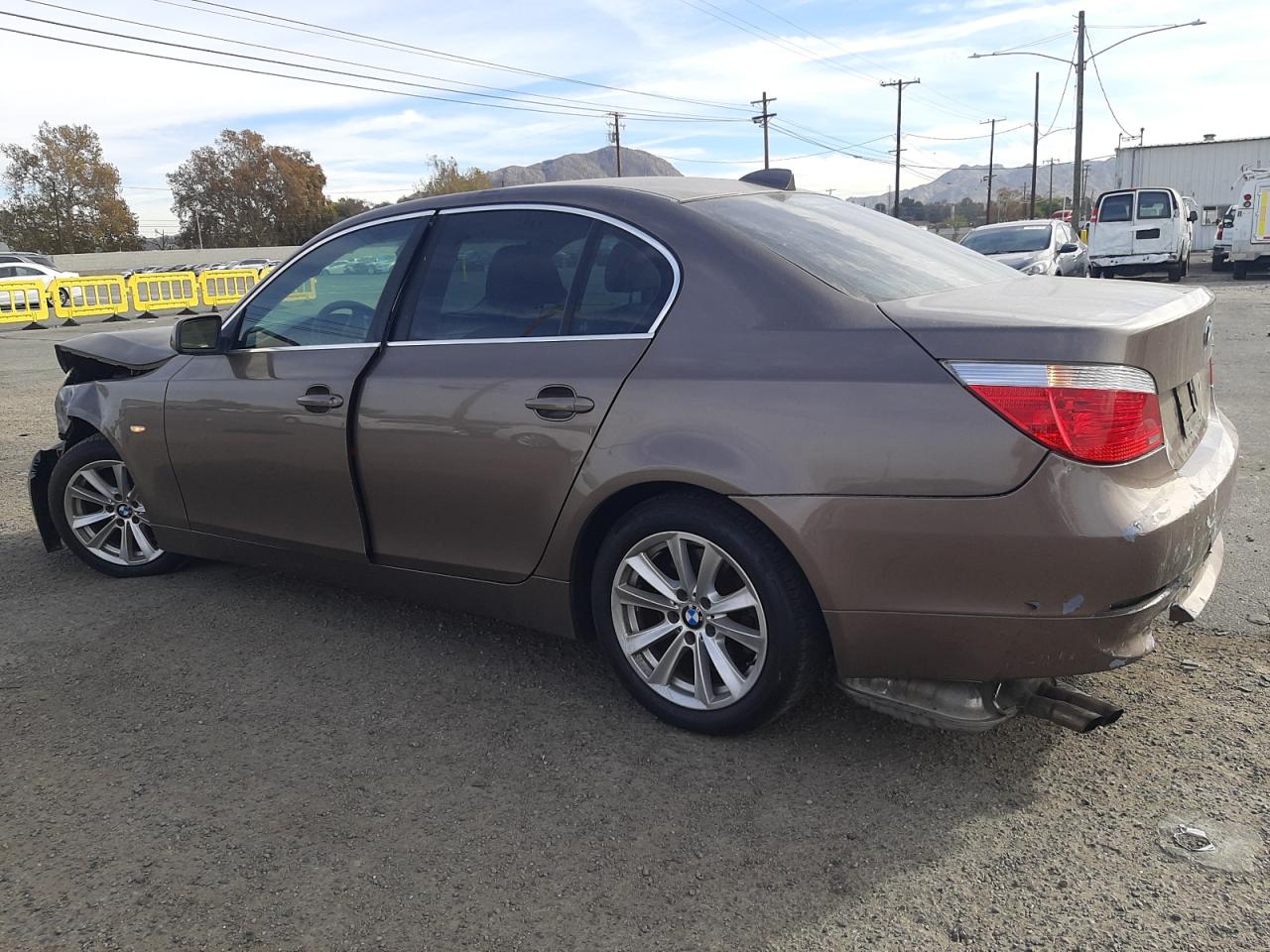 Image 2 of 2005 BMW 525 I 2005 with VIN WBANA53575B859344
