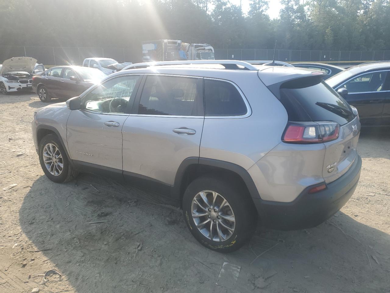 Image 2 of 2020 JEEP CHEROKEE LATITUDE PLUS 2020 with VIN 1C4PJMLB7LD579484