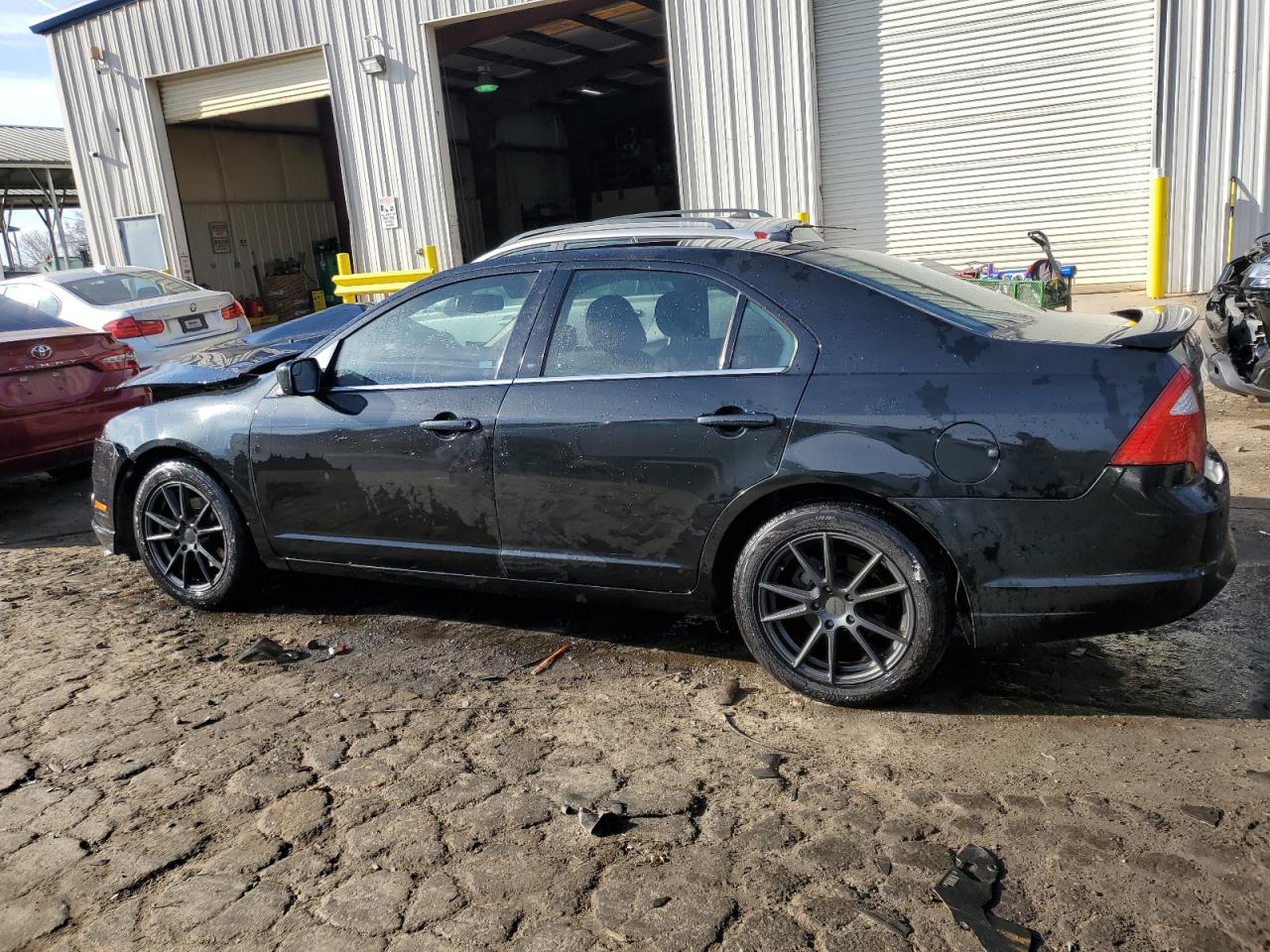 Obraz 2 z 2011 FORD FUSION SE 2011 z VIN 3FAHP0HA3BR163861