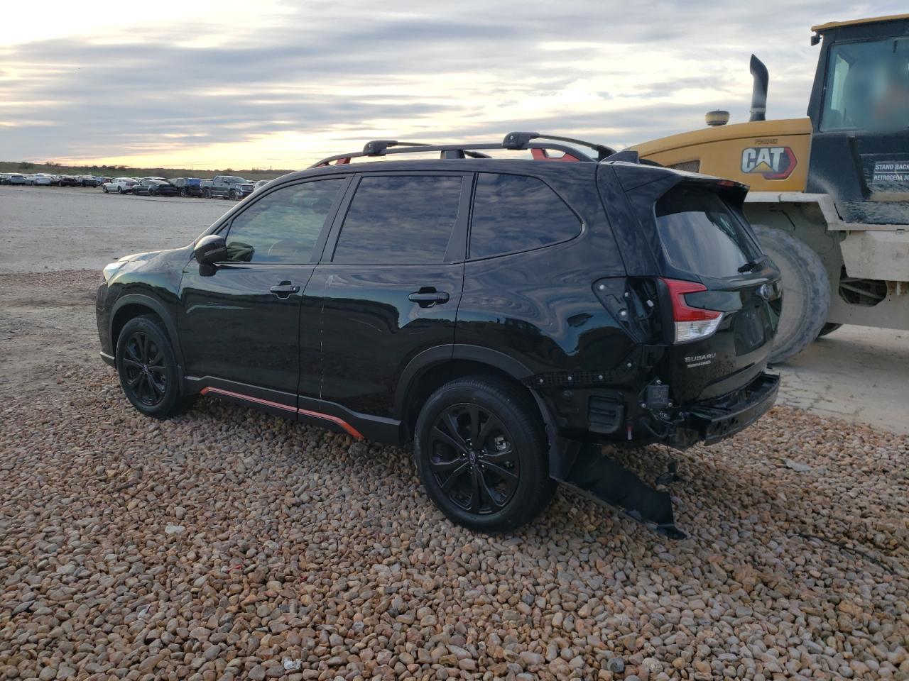Image 2 of 2022 SUBARU FORESTER SPORT 2022 with VIN JF2SKAJCXNH501618