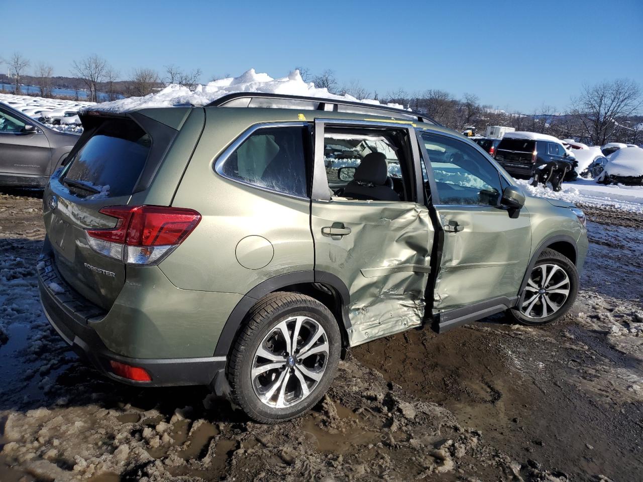 Obraz 3 z 2020 SUBARU FORESTER LIMITED 2020 z VIN JF2SKAUC0LH568737