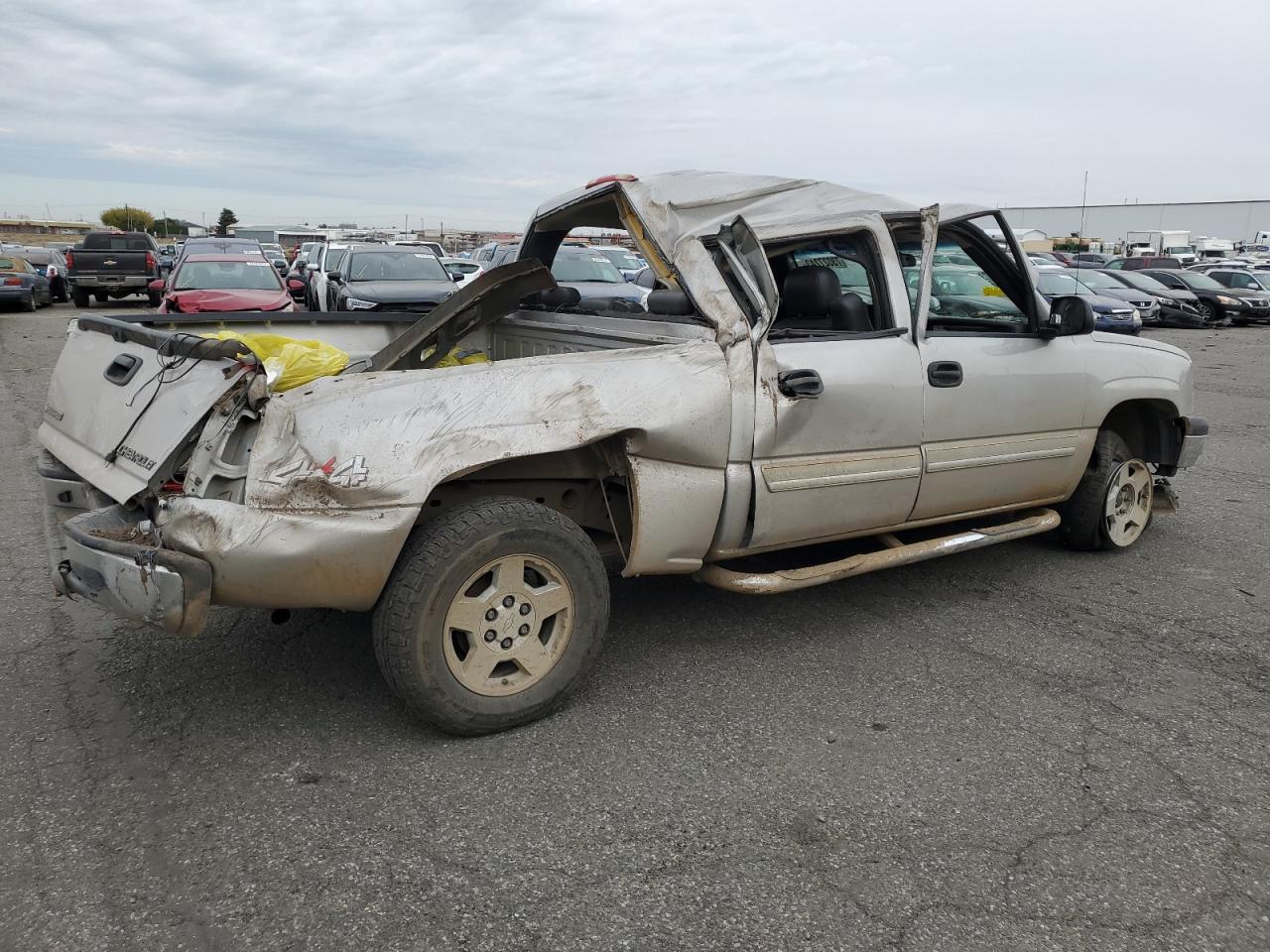 Obraz 3 z 2005 CHEVROLET SILVERADO K1500 2005 z VIN 2GCEK13T651314100