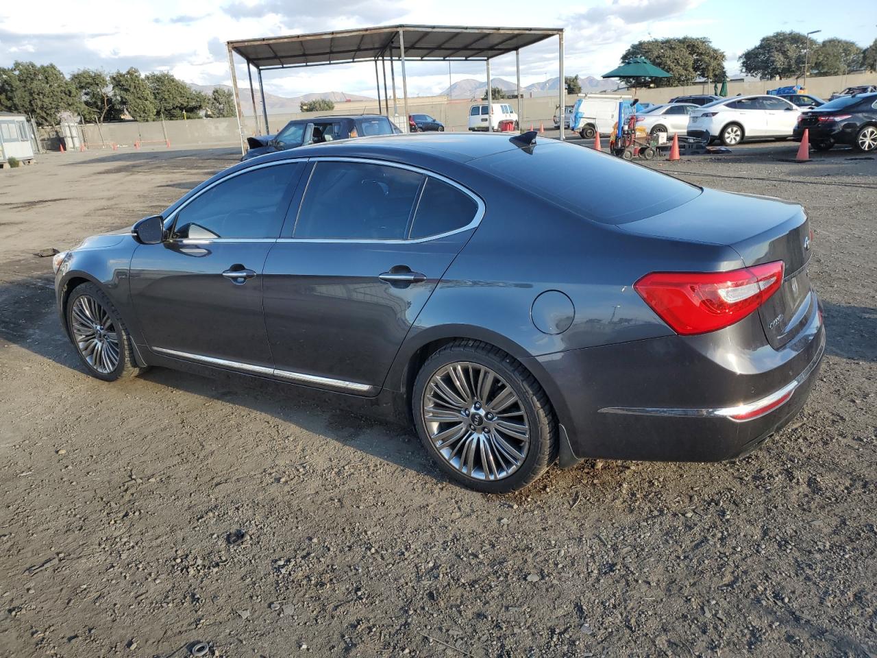 Image 2 of 2014 KIA CADENZA PREMIUM 2014 with VIN KNALN4D73E5149491