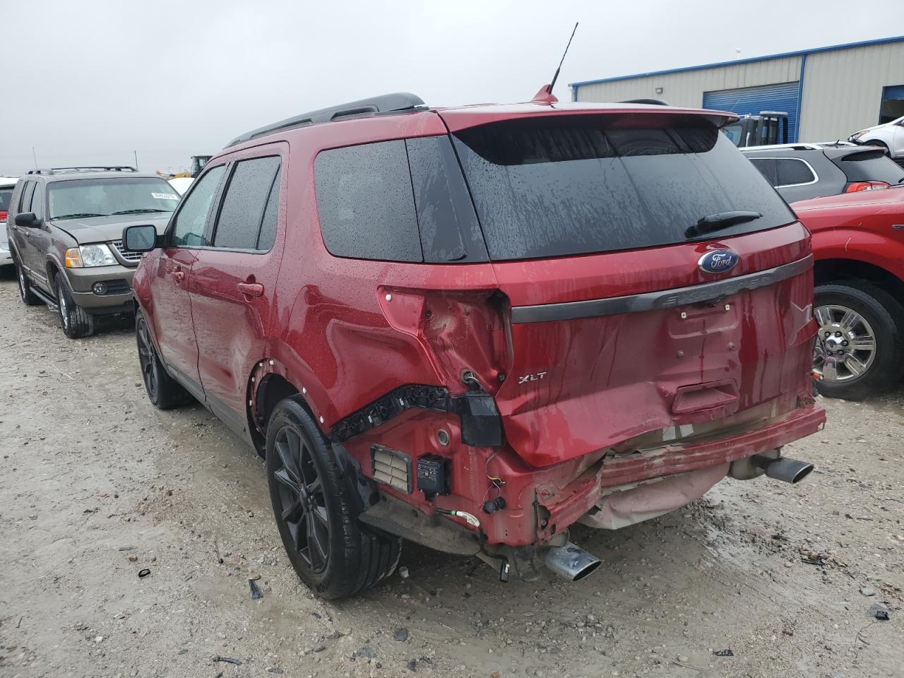 Изображение 2 2019 FORD EXPLORER XLT 2019 с VIN 1FM5K7D83KGB06506