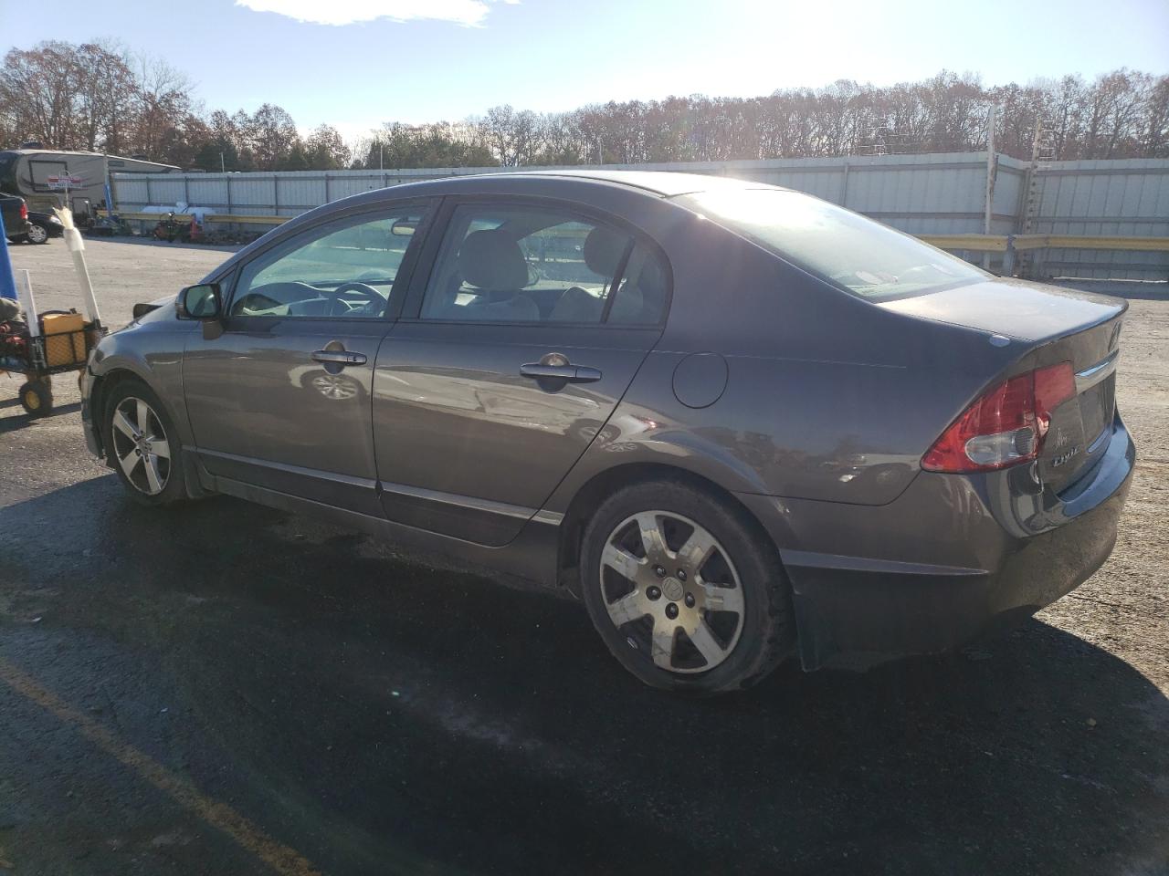 Obraz 2 z 2010 HONDA CIVIC LX 2010 z VIN 2HGFA1F51AH576369