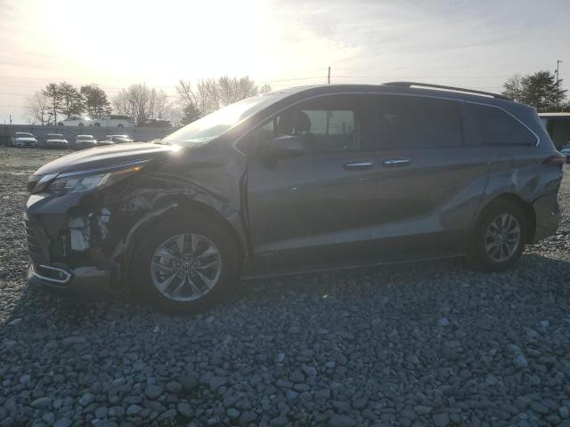 Изображение 2021 TOYOTA SIENNA XLE 2021