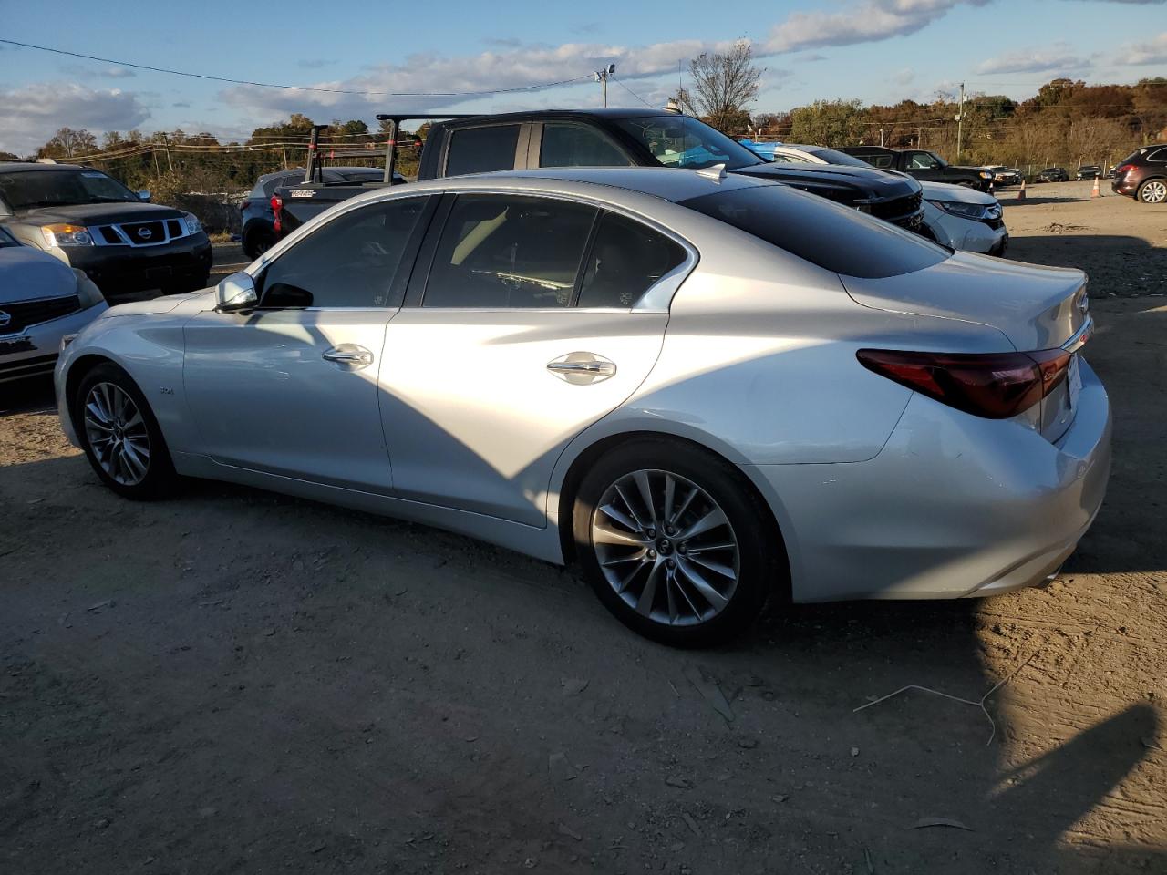 Obraz 2 z 2018 INFINITI Q50 LUXE 2018 z VIN JN1EV7AP9JM363051