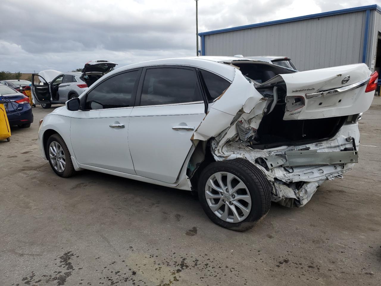 Изображение 2 2018 NISSAN SENTRA S 2018 с VIN 3N1AB7AP6JL659470