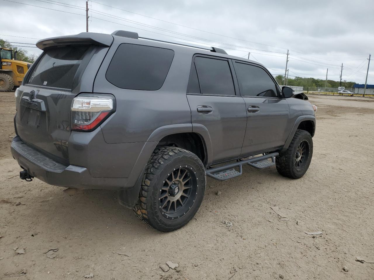 Изображение 3 2020 TOYOTA 4RUNNER SR5/SR5 PREMIUM 2020 с VIN JTEBU5JRXL5750337